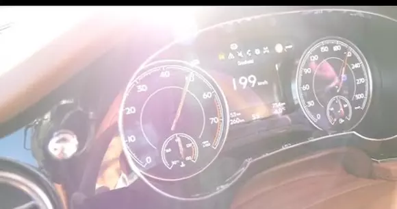Bentley Bentayga - Accelerație de supercar