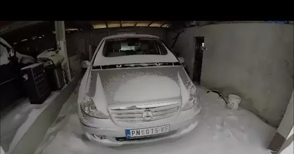 Mercedes-Benz vs Kia vs Renault vs Volkswagen - Porniri la rece