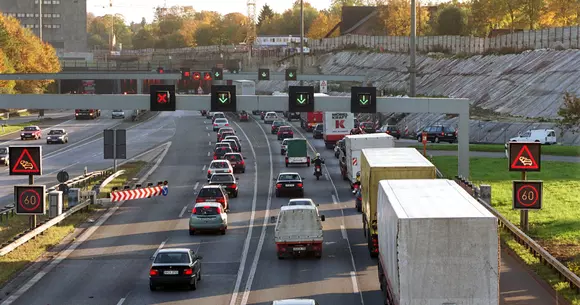 Care a fost cea mai lungă coadă de mașini din lume? Surprinzător, nu s-a înregistrat în București!