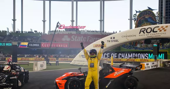 Juan Pablo Montoya câștigă Cursa Campionilor