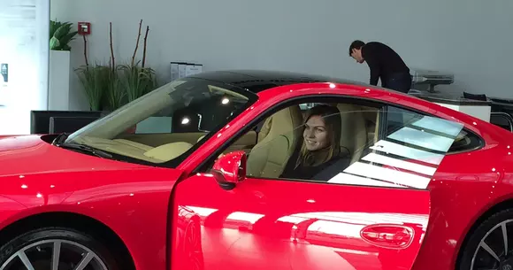 Ce mașini are în garaj Simona Halep