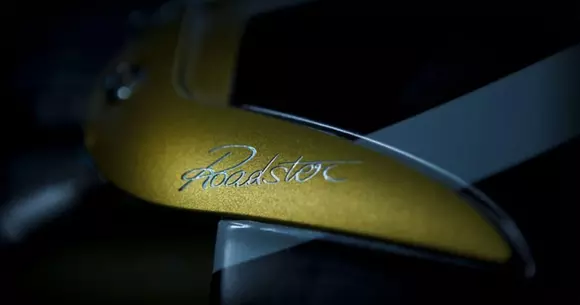 Un teaser foto cu viitoarea Pagani Huayra Roadster