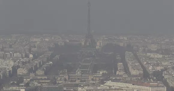Paris: etichete colorate împotriva poluării cu gaze de eșapament