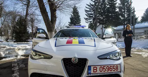Focuri de armă în București. Poliţia a încercat să oprească un şofer care făcea drifturi