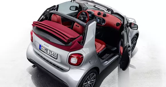 smart ForTwo Cabrio Brabus edition #2 și ForFour Crosstown vin la Geneva