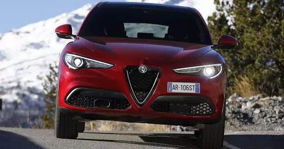 Alfa Romeo Stelvio - Galerie foto extinsă