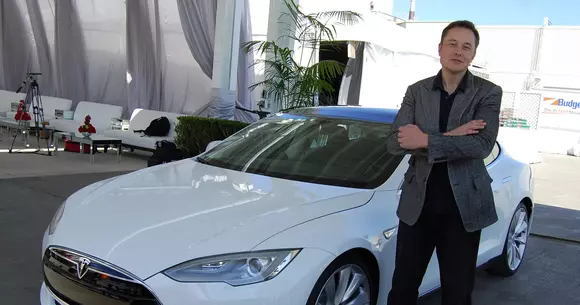 Soluția găsită de Elon Musk pentru a evita ambuteiajele