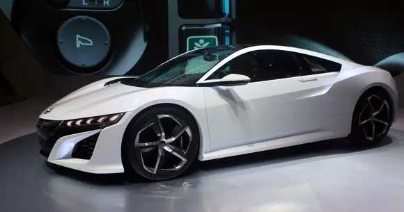 5 motive să-ți cumperi o mașină sport