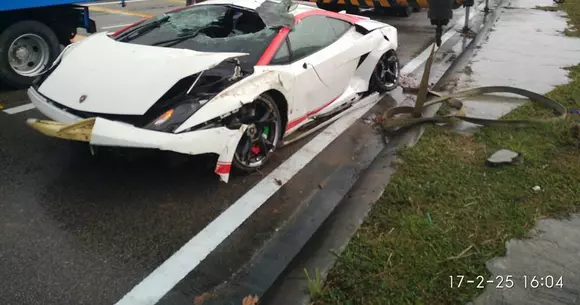 Iată și motivul pentru care nu-i cumperi puștiului tău un supercar