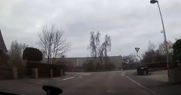 De necrezut! În cât timp se strânge în Danemarca nisipul care a căzut accidental dintr-un camion? | VIDEO