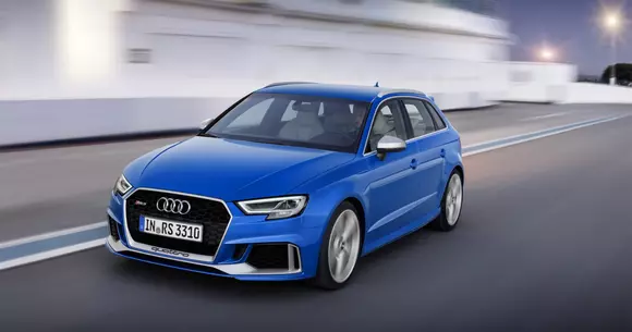 Audi RS3 Sportback: motor nou și un look agresiv