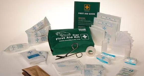 România, printre puținele țări din UE unde trusa medicală este obligatorie în mașină