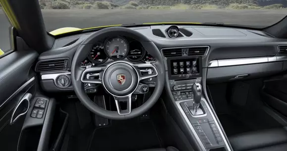 Porsche vrea să tripleze numărul de angajați de la Cluj-Napoca