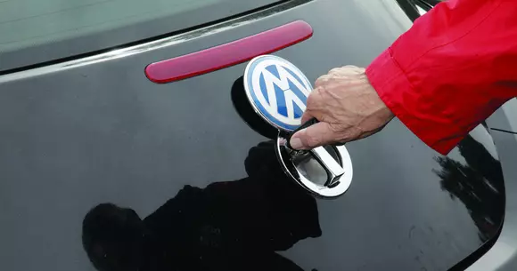 Volkswagen încearcă să vândă producătorul italian de motociclete Ducati