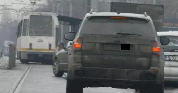 Ce amendă poți să primești dacă mergi pe linia de tramvai