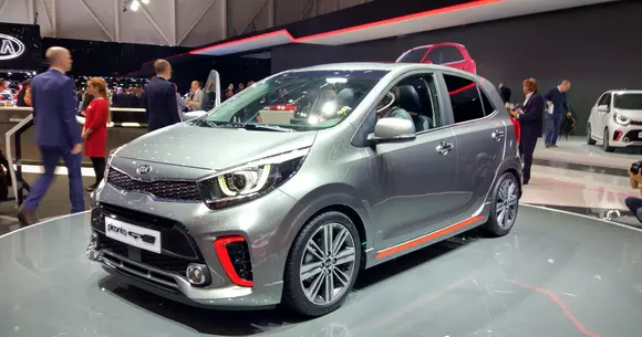 Geneva LIVE 2017 - Standul KIA - Picanto și Stinger