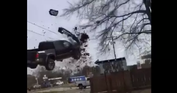 Zboară Tacoma, zboară!