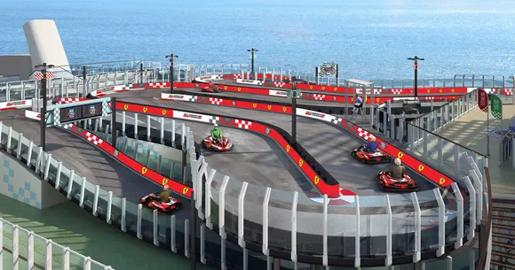 Pistă pentru carturi pe două etaje pe un vas de croazieră. Ferrari se află în spatele proiectului