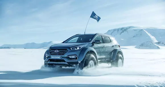 Un Hyundai Santa Fe a traversat Antarctica