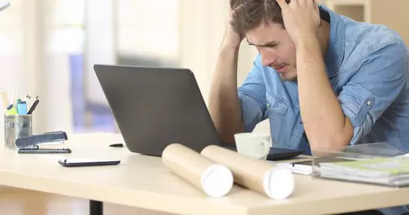 Atenție unde introduci datele personale! Un clic greșit te poate lăsa falit