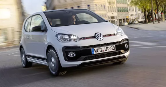 Surprizele pentru fani continuă la Wörthersee: VW a lansat noul up! GTI