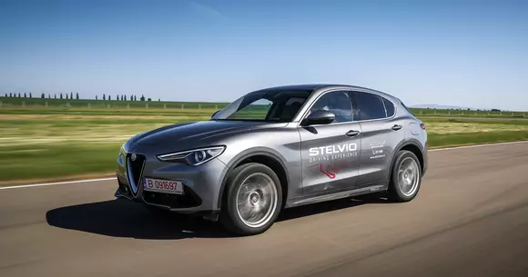 Primul SUV produs de Alfa Romeo este disponibil pentru piaţa din România