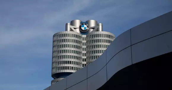 Bloomberg: BMW concediază 6.000 de persoane