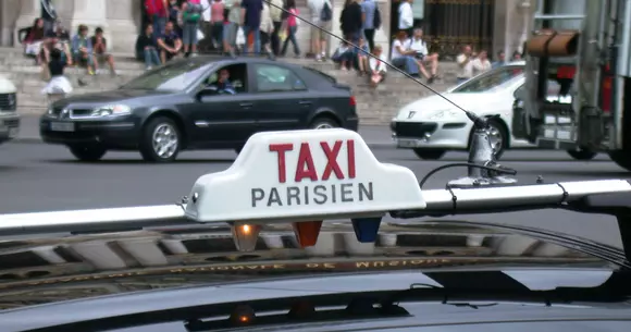 Un francez a uitat într-un taxi un obiect în valoare de 1,5 milioane de dolari