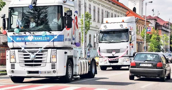 Ce înseamnă pentru o femeie să aibă meseria de șofer de TIR: "Fac duș cu șervețele umede"