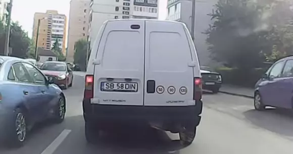 Cea mai nebunească depășire din România pe care ai văzut-o vreodată | VIDEO