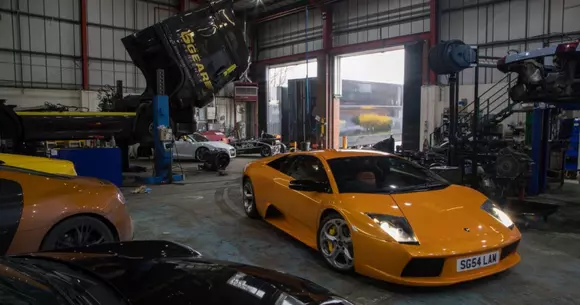 Cel mai rulat Lamborghini din toate timpurile are peste 400.000 km la bord. Întreținerea sa a costat o avere!