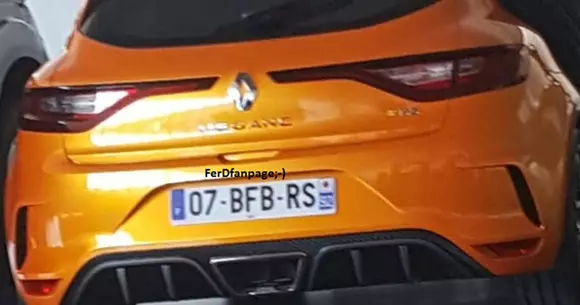 Fotografie spion cu viitorul Renault Megane RS