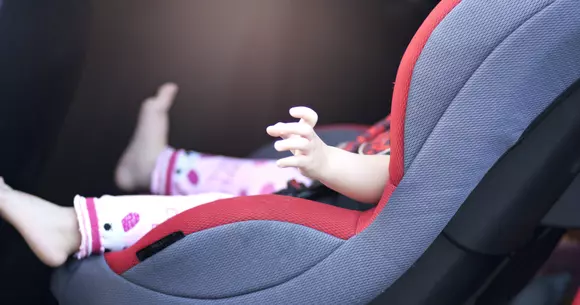 Sfaturi pentru parinti: cum aleg un scaun auto pentru copii
