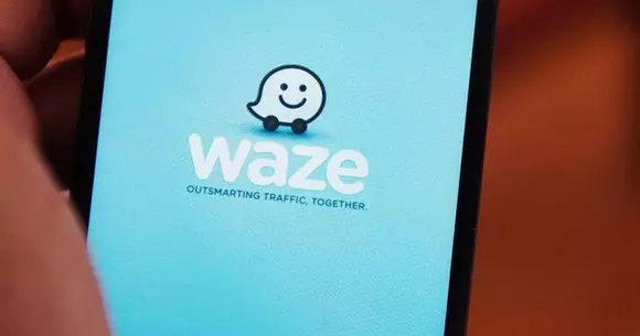 Sondaj: Dacă Waze ar fi pe bani, ai cumpăra aplicația?