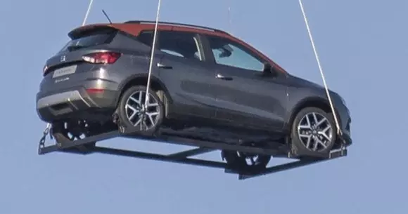 SEAT Arona surprins din întâmplare înaintea lansării oficiale