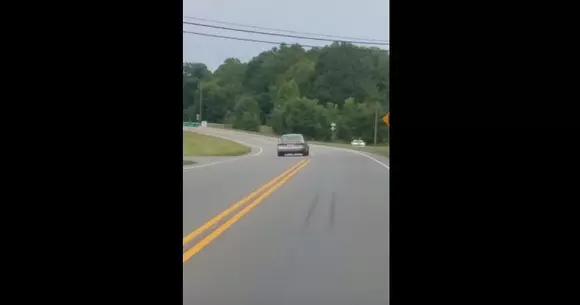 Ce face băutura la volan? Cum a sfârșit acest șofer inconștient | VIDEO