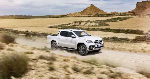 Noul Mercedes-Benz Clasa X aduce luxul în segmentul pick-up