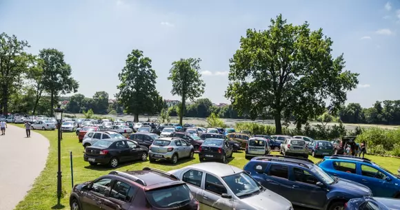 Ai acțiuni la Automobile Dacia Pitești? Află ce valoare mai au