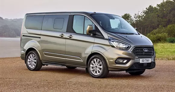 Noul Ford Tourneo Custom disponibil din 2018