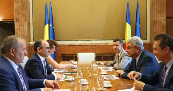 Reprezentaţii Renault au discutat cu premierul despre infrastructură şi înnoirea parcului auto