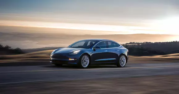 E OFICIAL! Tesla vine în România, în 2019. Unde se instalează superîncărcătoarele