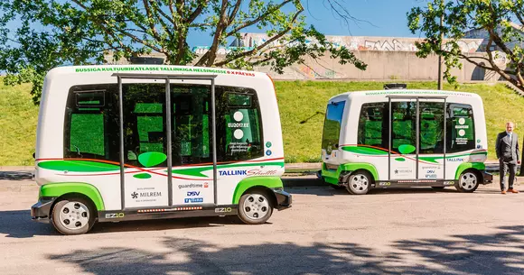 Minibusuri fără șofer circulă în Talinn