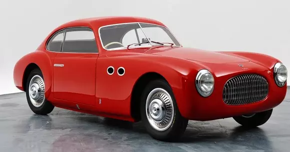 Cisitalia 202 GT a fost declarată în repetate rânduri cea mai frumoasă mașină din lume. Îți place cum arată?