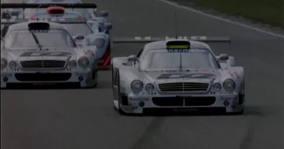 File de istorie: Mercedes-Benz CLK GTR