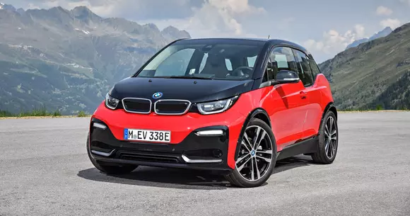 BMW a produs 100.000 unităţi electrificate BMW i3