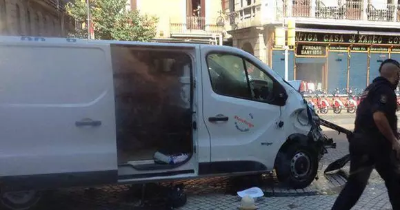 3 motive pentru care atacatorii folosesc camioane sau furgonete în atacurile teroriste