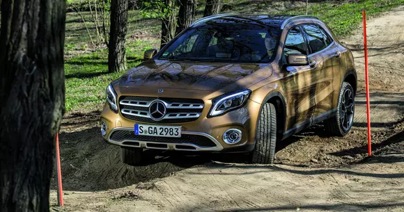 Mercedes-Benz GLA: Un cățărător aprig