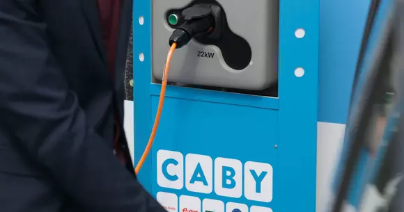 S-a lansat primul serviciu de car sharing din România cu mașini exclusiv electrice