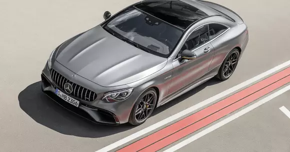 Mercedes-AMG S 63 4MATIC+ Coupé şi Cabriolet: înaltă performanţă şi lux desăvârşit
