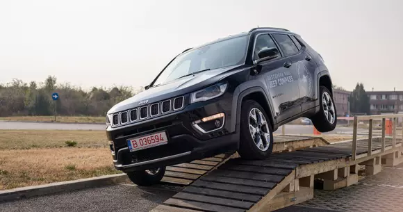 Jeep Compass - preţuri pentru România